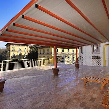 Apartament Attico Incerpi, Terrazza Sui Tetti Di Montecatini-Terme Zewnętrze zdjęcie